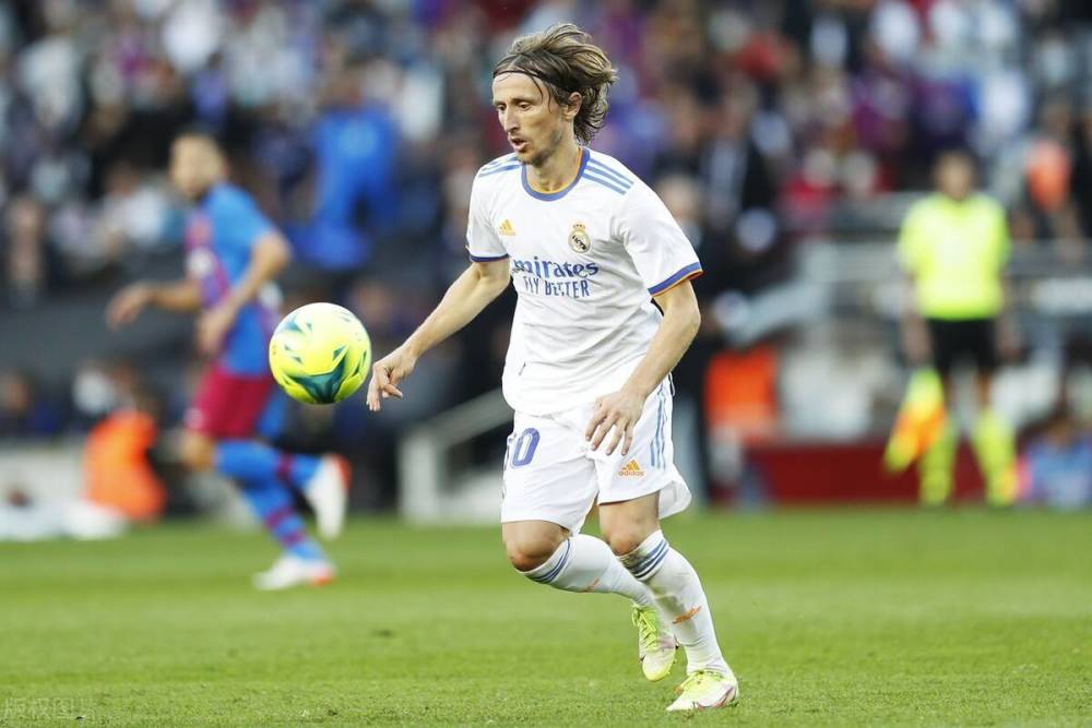 德泽尔比：拉比奥职业素养堪称典范，规则层面的因素使他离队