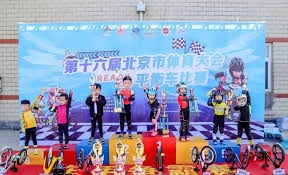 哈兰德自英超首秀以来13次中框，同期仅次于努涅斯和B费